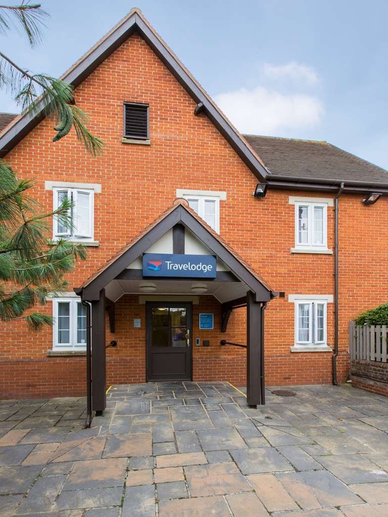Travelodge Basildon Wickford Extérieur photo